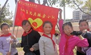 做一颗雷锋那样的“螺丝钉” ——记 娄葑学校二年级组志愿服务主题活动